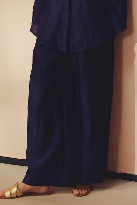 Kavya Singh Kundu Purple Silk Embroidery Collared, V-neck Han Shirt And Pant Set Online at Aza Fashions Kavya Singh Kundu_Purple Silk Embroidery Collared, V-neck Han Shirt And Pant Set _Online_at_Aza_Fashions