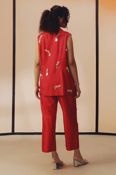 Kavya Singh Kundu Sammy Hand Embroidered Blazer With Pant 