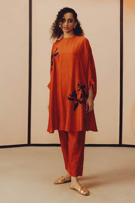 Shop_Kavya Singh Kundu_Rust Silk Embroidery Round Neck Bela Hand Kurta Set _Online_at_Aza_Fashions