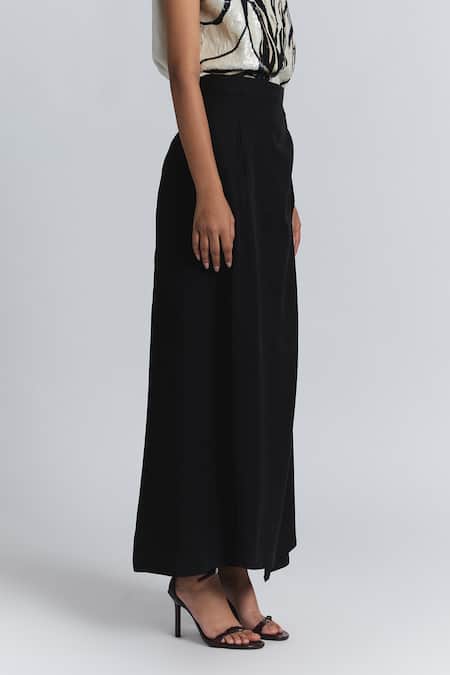 Line Out Line Wrapped Long Skirt