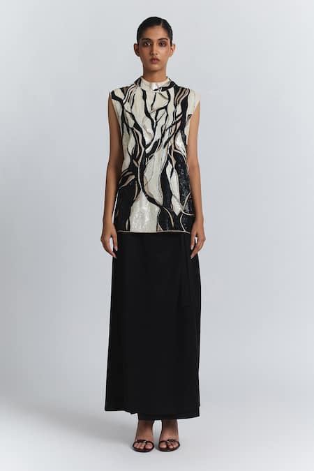 Line Out Line Wrapped Long Skirt