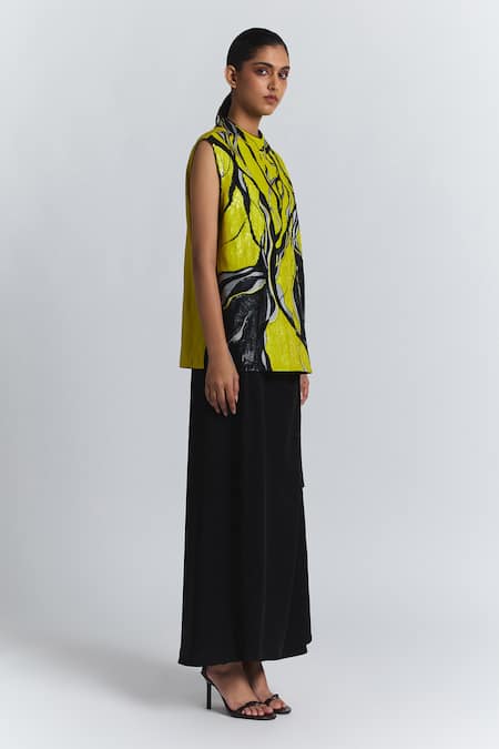 Buy Line Out Line Yellow Chanderi High , Keyhole Sequined Abstract Pattern Vest Top Online at Aza Fashions Buy_Line Out Line_Yellow Chanderi High , Keyhole Sequined Abstract Pattern Vest Top _Online_at_Aza_Fashions