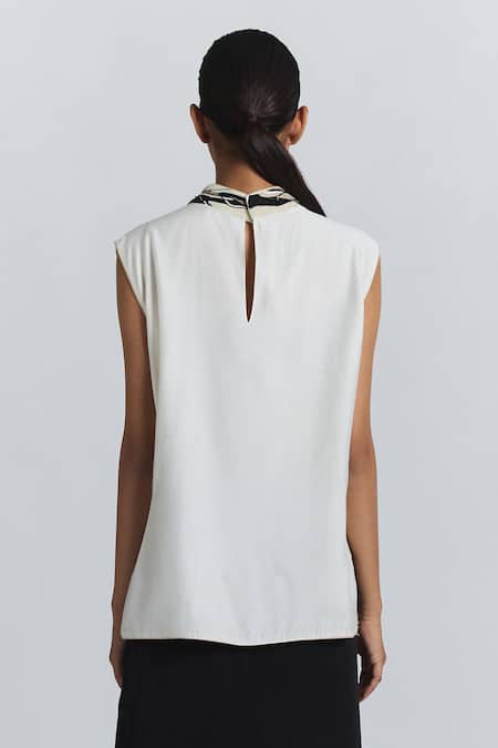 Line Out Line Sequined Abstract Pattern Blouse 