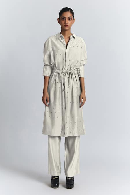 Line Out Line Chanderi Embellished Tunic & Pant Set 