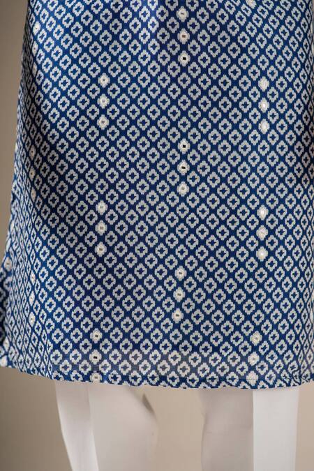 Darzi House_Blue Chanderi Cotton Mirrors, Beads Indigo Mosaic Print Mirrorwork Kurta Set _at_Aza_Fashions