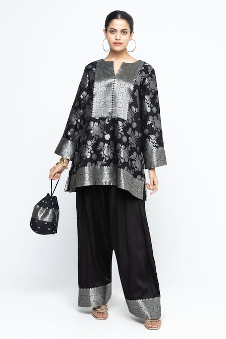 SOBARIKO Gul Floral Brocade Kurta With Farshi Salwar 
