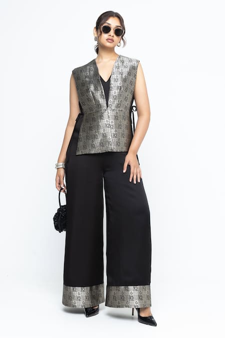SOBARIKO Alia Gilet With Jumpsuit