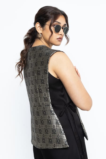 Shop SOBARIKO Black Silk, Modal, Satin Metallic Thread V-neck Alia Gilet With Jumpsuit Online at Aza Fashions Shop_SOBARIKO_Black Silk, Modal, Satin Metallic Thread V-neck Alia Gilet With Jumpsuit _Online_at_Aza_Fashions