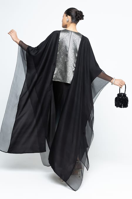 SOBARIKO Onaya Silk Cape & Skirt Set 