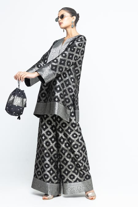 Shop_SOBARIKO_Black Silk Zari Split V-neck Heera Brocade Jaal Kurta With Pant _Online_at_Aza_Fashions