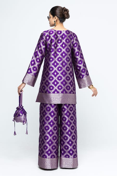 SOBARIKO Heera Brocade Jaal Kurta With Pant