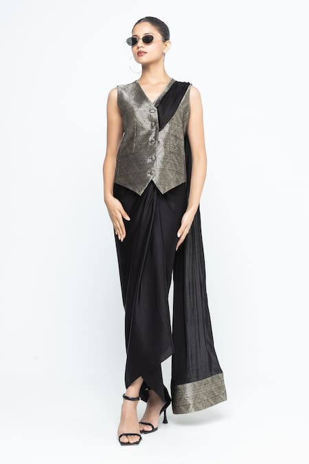 SOBARIKO Kiara Waistcoat Skirt Set