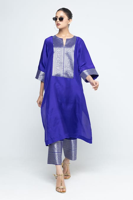 SOBARIKO Blue Silk, Organza Zari Split V-neck Seher Woven Tunic Pant Set Online at Aza Fashions SOBARIKO_Blue Silk, Organza Zari Split V-neck Seher Woven Tunic Pant Set _Online_at_Aza_Fashions