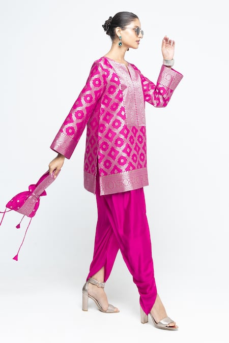 SOBARIKO Pink Silk, Modal, Satin Zari Notched Heer Brocade Jaal Kurta With Dhoti Pant Online at Aza Fashions SOBARIKO_Pink Silk, Modal, Satin Zari Notched Heer Brocade Jaal Kurta With Dhoti Pant _Online_at_Aza_Fashions