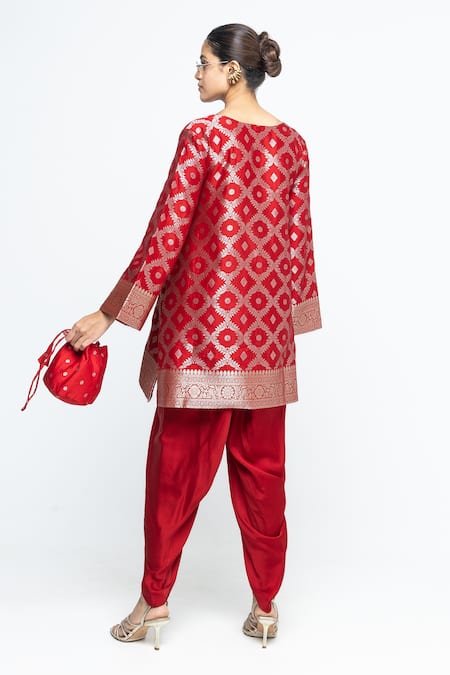 SOBARIKO Heer Brocade Jaal Kurta With Dhoti Pant