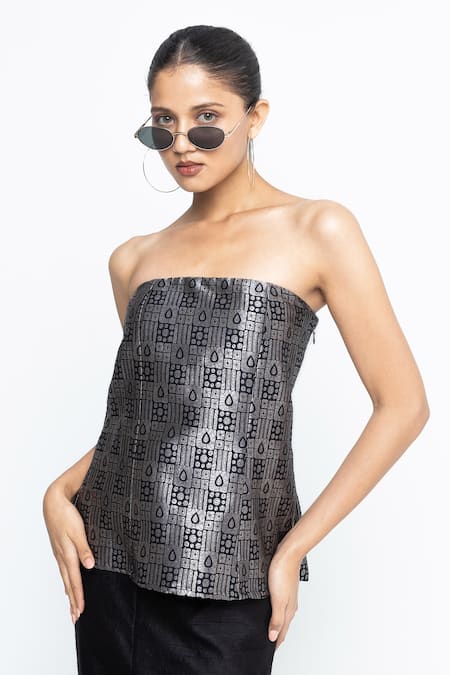 Buy SOBARIKO Black Brocade, Silk Bandeau Neck Dela Strapless Top Pant Set Online at Aza Fashions Buy_SOBARIKO_Black Brocade, Silk Bandeau Neck Dela Strapless Top Pant Set _Online_at_Aza_Fashions