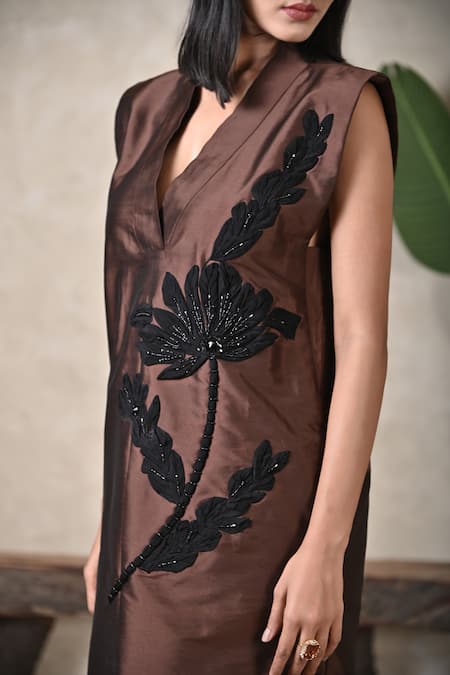 BAANI KHURANA Brown Taffeta Embroidery, Beads V-neck Midnight Bloom Dress Online at Aza Fashions BAANI KHURANA_Brown Taffeta Embroidery, Beads V-neck Midnight Bloom Dress _Online_at_Aza_Fashions