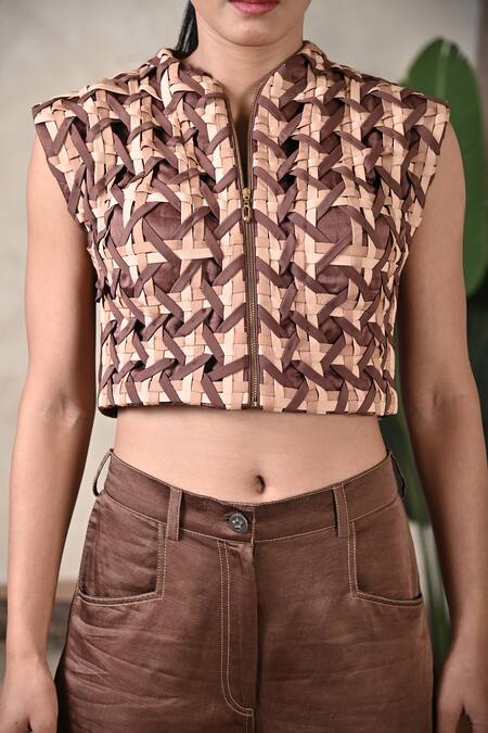 BAANI KHURANA Brown Satin, Linen, Silk, Chiffon Collared Handwoven Pattern Jacket Online at Aza Fashions BAANI KHURANA_Brown Satin, Linen, Silk, Chiffon Collared Handwoven Pattern Jacket _Online_at_Aza_Fashions