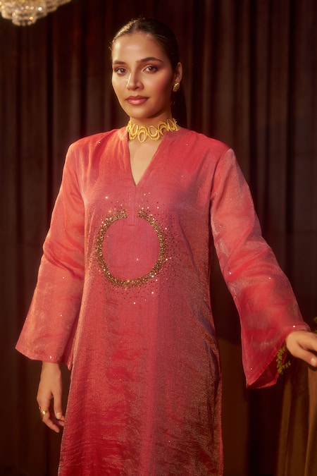 Coeur_Maroon Silk, Tissue Embroidery, Stones V-neck Celeste Front Kaftan _Online_at_Aza_Fashions