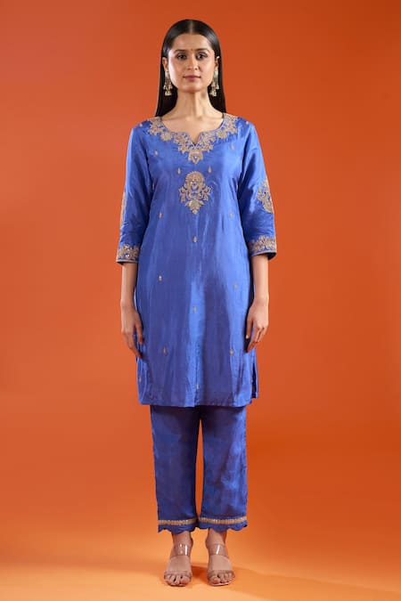 Buy Samyukta Singhania Blue Silk Embroidery, Metallic Thread V-neck Marodi Kurta Set Online at Aza Fashions Buy_Samyukta Singhania_Blue Silk Embroidery, Metallic Thread V-neck Marodi Kurta Set _Online_at_Aza_Fashions