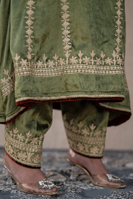 Shop Wazir C Olive Green Velvet Embroidery V-neck Kurta And Salwar Set Online at Aza Fashions Shop_Wazir C_Olive Green Velvet Embroidery V-neck Kurta And Salwar Set _Online_at_Aza_Fashions