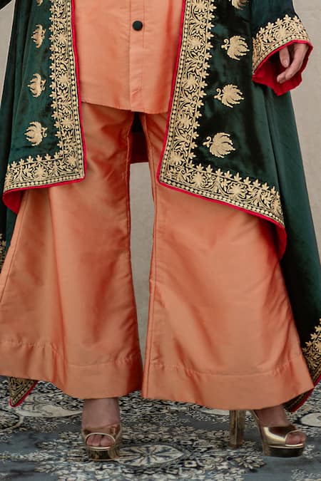 Wazir C_Peach Silk Mandarin Collar, Open Neck Kashmiri Golden Tilla Kurta Pant Set _at_Aza_Fashions