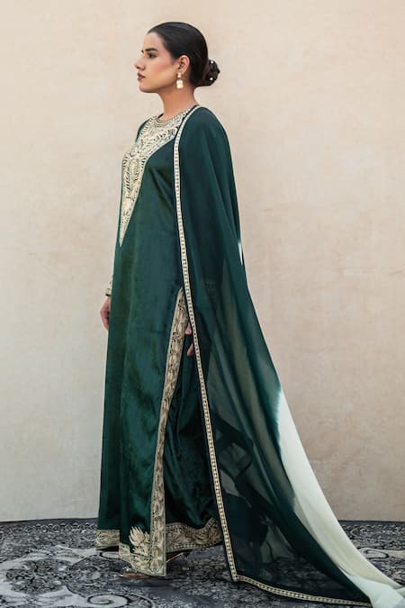 Buy_Wazir C_Green Velvet, Organza Embroidery, Metallic Thread Kashmiri Tilla Kurta Set _Online_at_Aza_Fashions