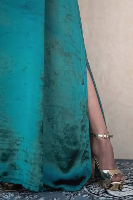 Buy Wazir C Blue Velvet Embroidery, Zari Round Neck Kaftan Buy_Wazir C_Blue Velvet Embroidery, Zari Round Neck Kaftan