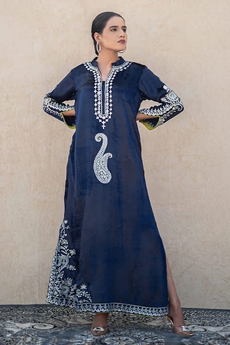 Buy Wazir C Blue Velvet Embroidery Split V-neck, Collared Kashmiri Tilla Kaftan Buy_Wazir C_Blue Velvet Embroidery Split V-neck, Collared Kashmiri Tilla Kaftan