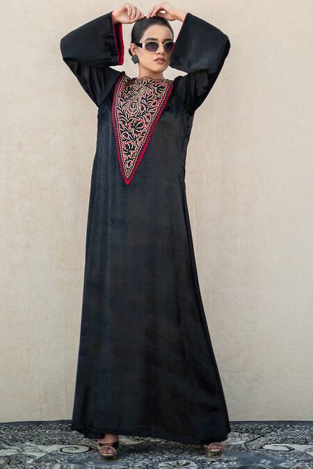 Wazir C Black Embroidery, Metallic Thread, Piping Makhmal Kashmiri Tilla And Aari Dress Online at Aza Fashions Wazir C_Black Embroidery, Metallic Thread, Piping Makhmal Kashmiri Tilla And Aari Dress _Online_at_Aza_Fashions