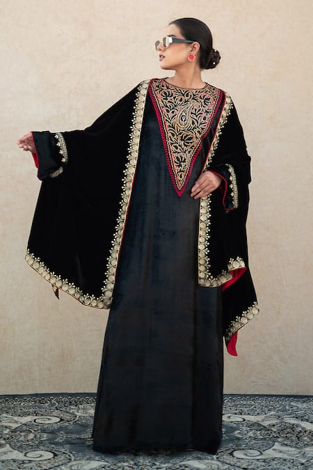 Wazir C Black Embroidery Round , Open Kashmiri Tilla And Aari Dress With Cape 