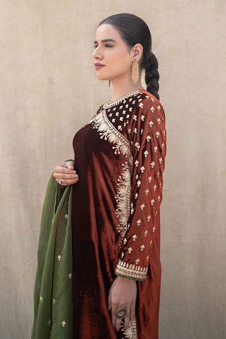 Buy Wazir C Rust Velvet, Silk, Organza Embroidery, Metallic Kashmiri Golden Tilla Kurta Set Online at Aza Fashions Buy_Wazir C_Rust Velvet, Silk, Organza Embroidery, Metallic Kashmiri Golden Tilla Kurta Set _Online_at_Aza_Fashions