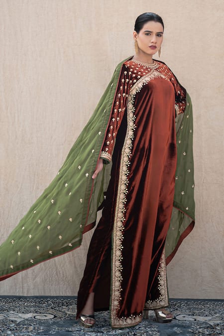 Buy Wazir C Rust Velvet, Silk, Organza Embroidery, Metallic Kashmiri Golden Tilla Kurta Set Buy_Wazir C_Rust Velvet, Silk, Organza Embroidery, Metallic Kashmiri Golden Tilla Kurta Set