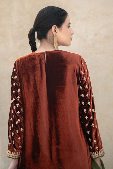 Shop Wazir C Brown Velvet Embroidery Round Neck Kashmiri Golden Tilla Dress at Aza Fashions Shop_Wazir C_Brown Velvet Embroidery Round Neck Kashmiri Golden Tilla Dress _at_Aza_Fashions