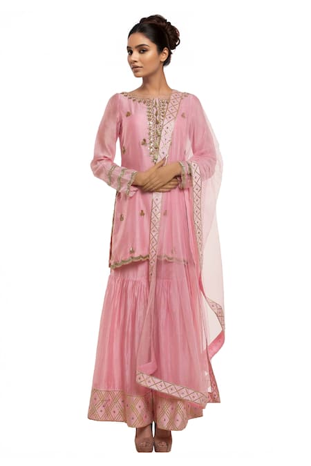 Neha Khullar Rose pink embroidered kurta set 