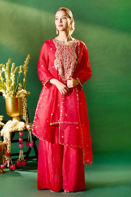 Samyukta Singhania Red Organza, Silk, Shantoon Embroidery, Sequins Round Neck, Kurta Sharara Set Online at Aza Fashions Samyukta Singhania_Red Organza, Silk, Shantoon Embroidery, Sequins Round Neck, Kurta Sharara Set _Online_at_Aza_Fashions