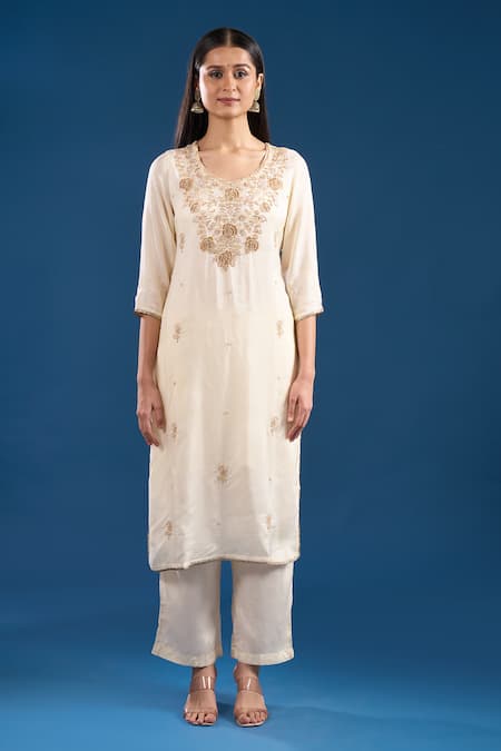 Samyukta Singhania Off White Silk, Shantoon, Chiffon Embroidery, Beads, Lace Thread Kurta Set Online at Aza Fashions Samyukta Singhania_Off White Silk, Shantoon, Chiffon Embroidery, Beads, Lace Thread Kurta Set _Online_at_Aza_Fashions