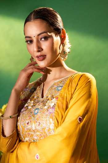 Shop Samyukta Singhania Mustard Shantoon, Chiffon Embroidery, Piping V-neck Kurta Set Shop_Samyukta Singhania_Mustard Shantoon, Chiffon Embroidery, Piping V-neck Kurta Set