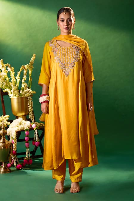 Buy Samyukta Singhania Mustard Silk, Shantoon, Chiffon Embroidery, Beads, Sequins Round Yoke Kurta Set Online at Aza Fashions Buy_Samyukta Singhania_Mustard Silk, Shantoon, Chiffon Embroidery, Beads, Sequins Round Yoke Kurta Set _Online_at_Aza_Fashions