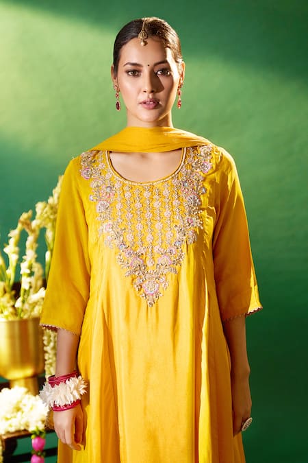 Buy Samyukta Singhania Mustard Silk, Shantoon, Chiffon Embroidery, Beads, Sequins Round Yoke Kurta Set Buy_Samyukta Singhania_Mustard Silk, Shantoon, Chiffon Embroidery, Beads, Sequins Round Yoke Kurta Set