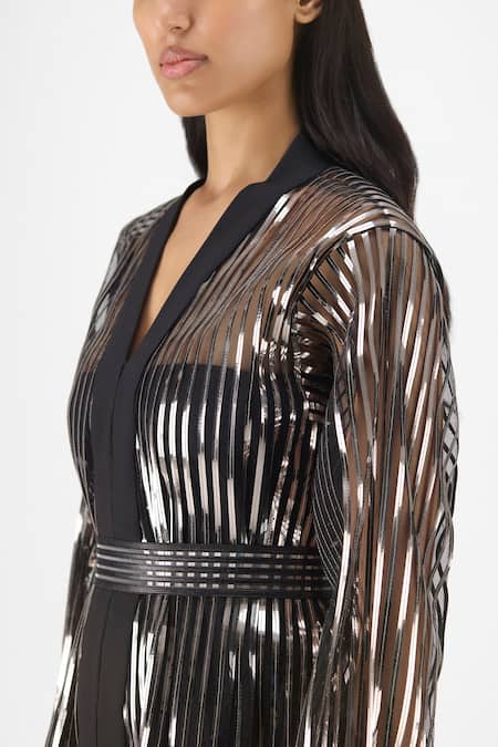 Buy Amit Aggarwal Black V-neck Metallic Structured Cape Set Online at Aza Fashions Buy_Amit Aggarwal_Black V-neck Metallic Structured Cape Set _Online_at_Aza_Fashions