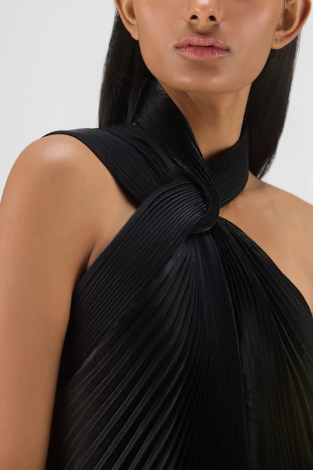 Buy Amit Aggarwal Black Organza, Polyester Halter Neck Pleated Fluid Dress Online at Aza Fashions Buy_Amit Aggarwal_Black Organza, Polyester Halter Neck Pleated Fluid Dress _Online_at_Aza_Fashions
