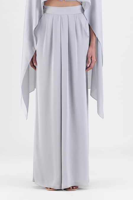 Amit Aggarwal Gray Chiffon V-neck Metallic Structured Cape And Pant Set Online at Aza Fashions Amit Aggarwal_Gray Chiffon V-neck Metallic Structured Cape And Pant Set _Online_at_Aza_Fashions