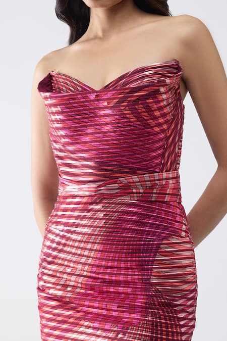Buy Amit Aggarwal Fuchsia Net, Nylon Sweetheart Neck Metallic Fish Fin Short Dress Online at Aza Fashions Buy_Amit Aggarwal_Fuchsia Net, Nylon Sweetheart Neck Metallic Fish Fin Short Dress _Online_at_Aza_Fashions
