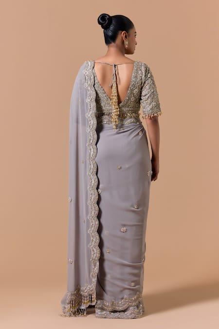 Nitika Gujral Scallop Border Saree With Blouse 