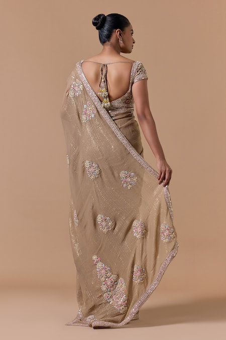 Nitika Gujral Floral Pattern Saree With Blouse 