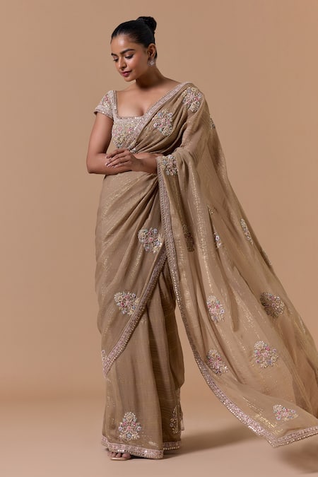 Nitika Gujral Floral Pattern Saree With Blouse 