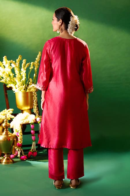 Samyukta Singhania Kora Silk Hand Embroidered Kurta Set