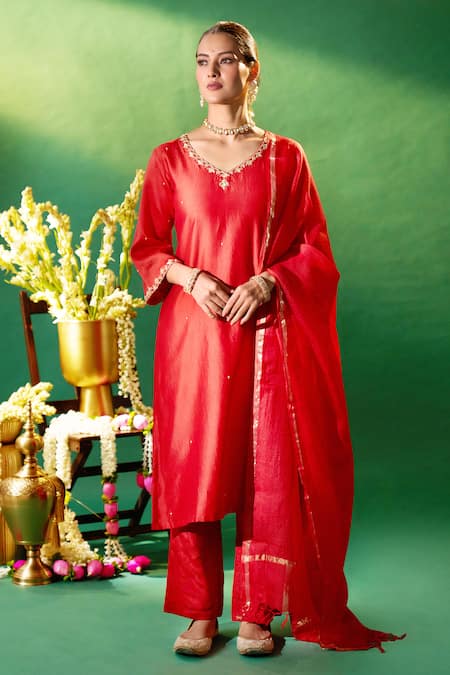 Samyukta Singhania Hand Embroidered Kurta Set