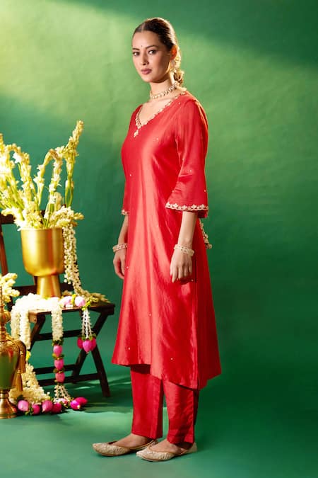 Buy Samyukta Singhania Red Chanderi Silk Embroidery, Stones, Tassels V-neck Hand Kurta Set Online at Aza Fashions Buy_Samyukta Singhania_Red Chanderi Silk Embroidery, Stones, Tassels V-neck Hand Kurta Set _Online_at_Aza_Fashions